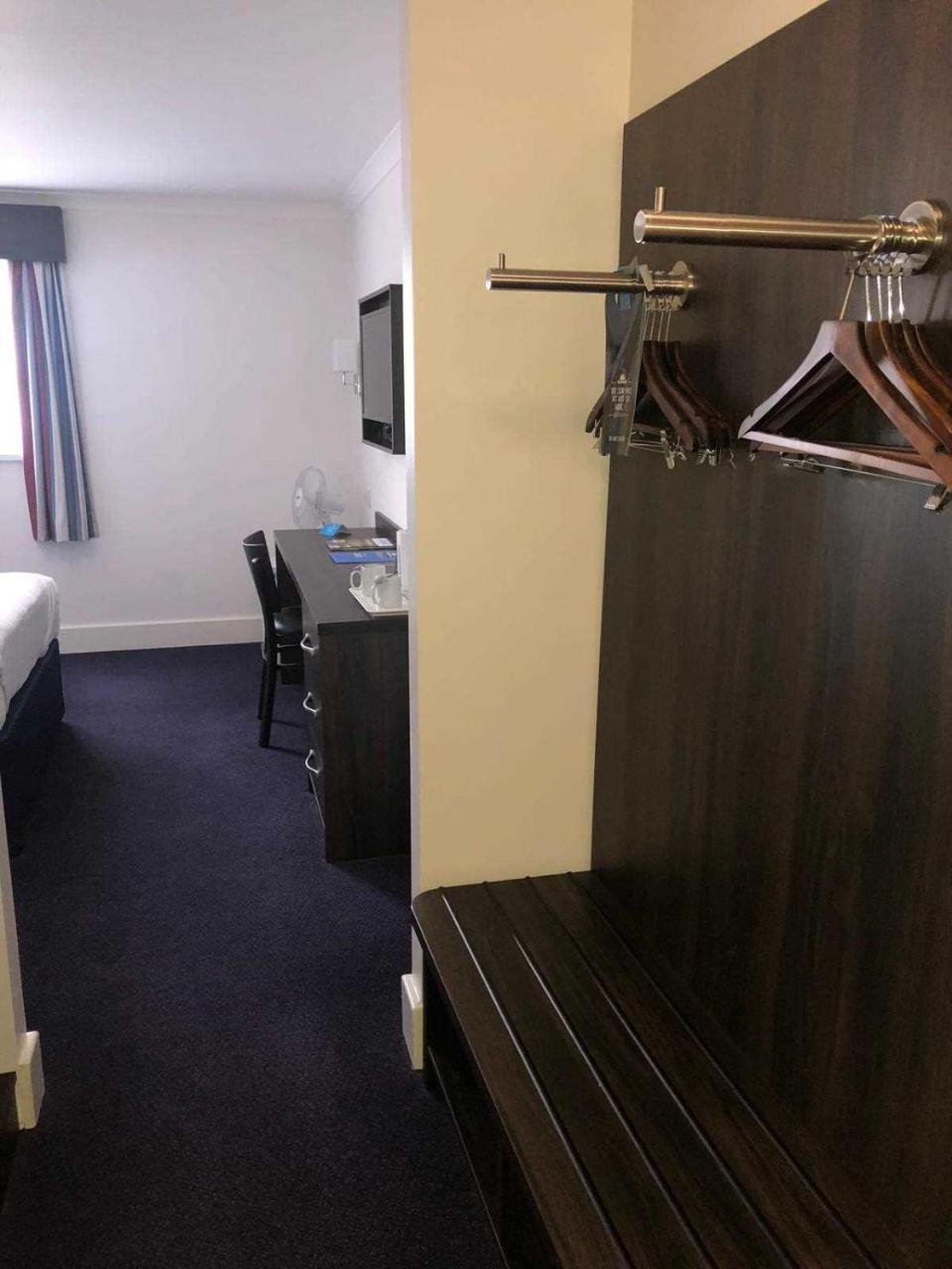 Days Inn Hotel Leicester Extérieur photo