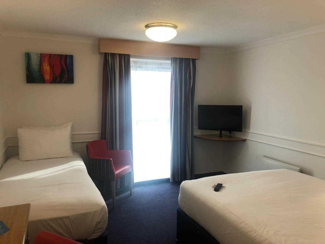 Days Inn Hotel Leicester Extérieur photo